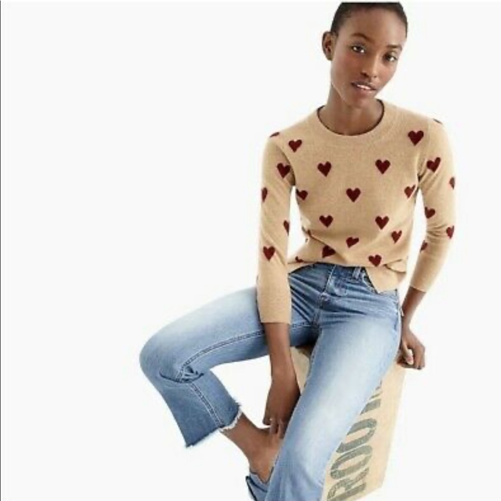 J Crew Everyday Cashmere Crewneck Sweater with Intarsia-Knit Hearts Sz M